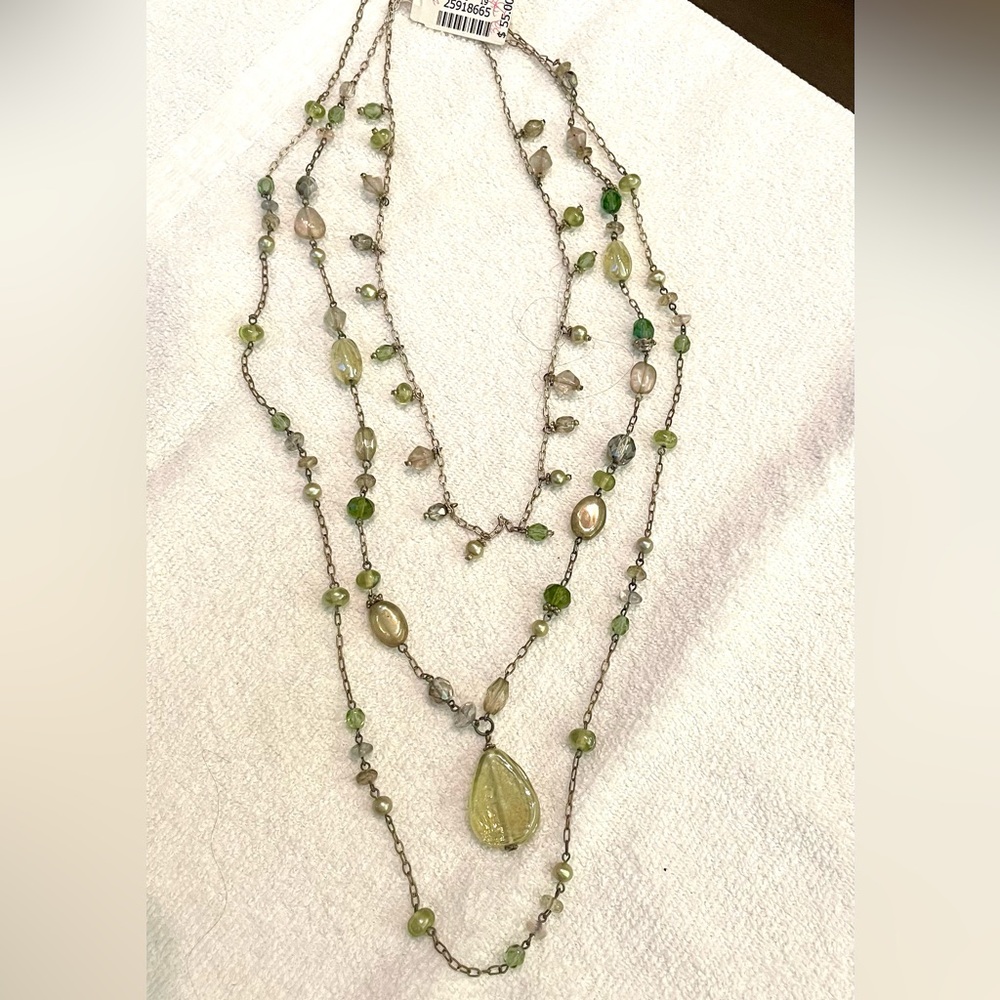 Elegant Green Multi-Layer Necklace